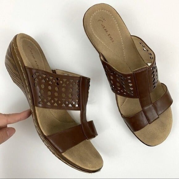 Wear. Ever. by BareTraps Mags Brown Laser Cut Out Wedge Sandals Women’s 10 - Picture 1 of 11
